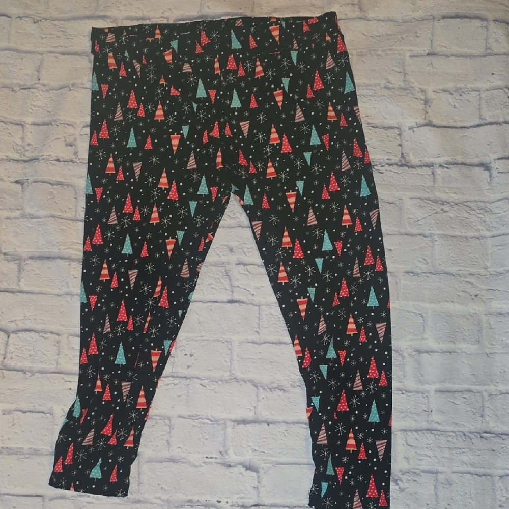 Time and Tru Leggings with Tree Print